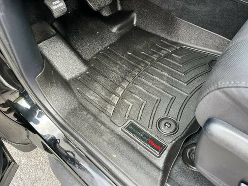 Used 2019 Toyota Tundra SR5 AWD/4WD image 24