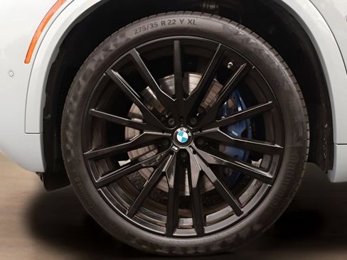 Used 2024 BMW X5 M60i AWD/4WD image 18