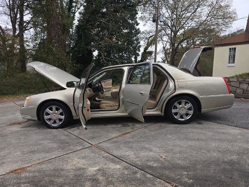 Used 2007 Cadillac DTS FWD image 19
