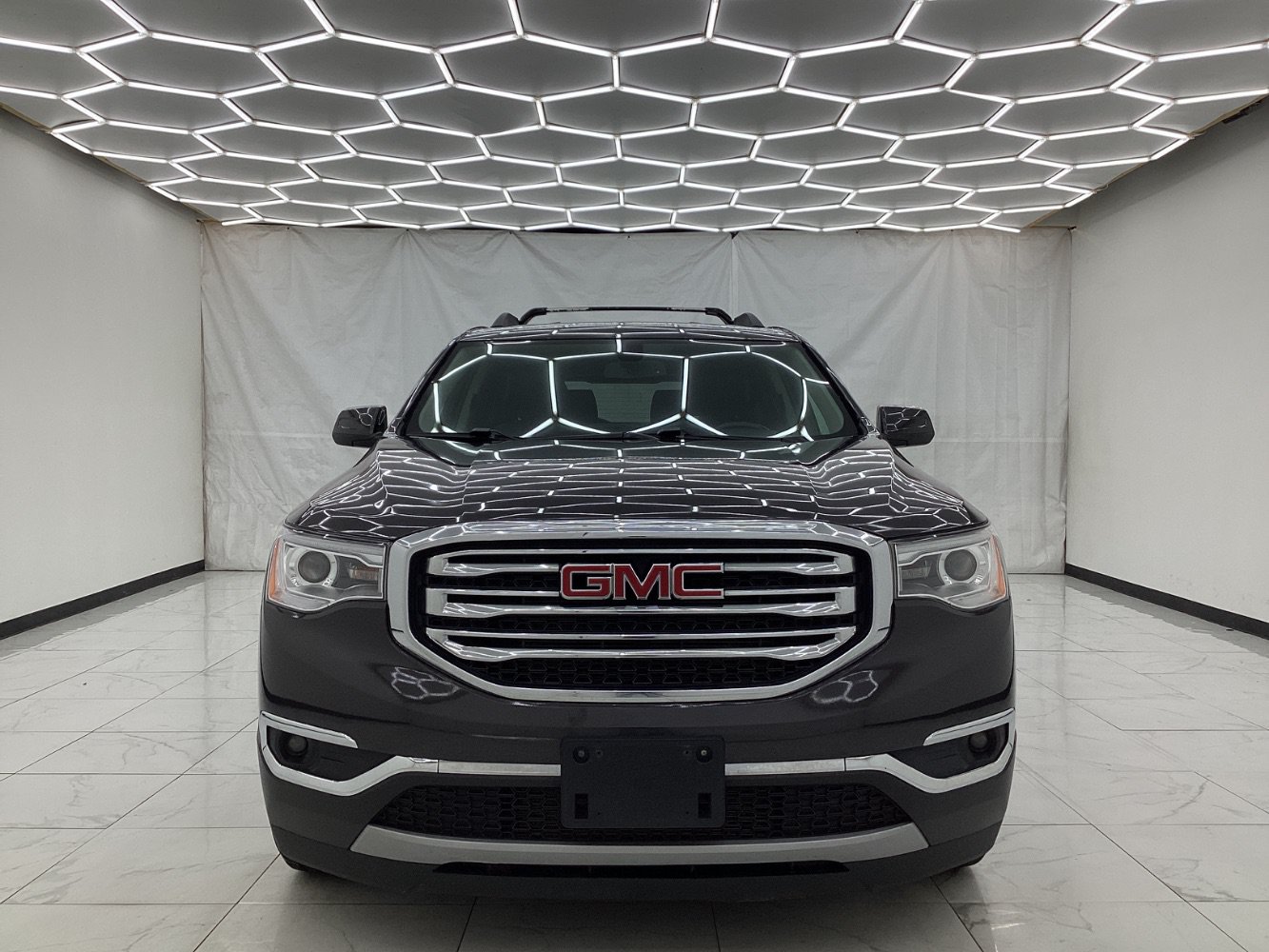 Used 2017 GMC Acadia SLT AWD/4WD image 5