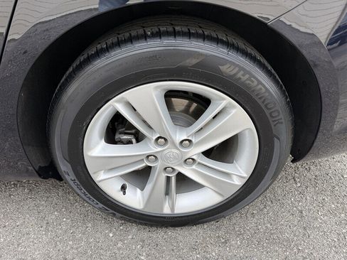 Used 2019 Buick Regal Preferred w/ Sights and Sounds Package image 13