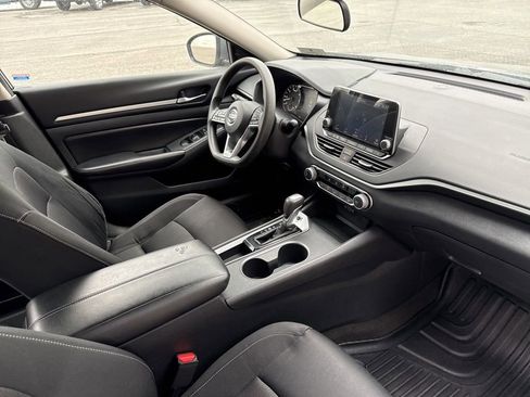 Used 2022 Nissan Altima 2.5 SV image 12
