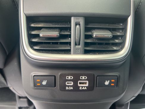 Used 2023 Subaru Outback Limited image 33