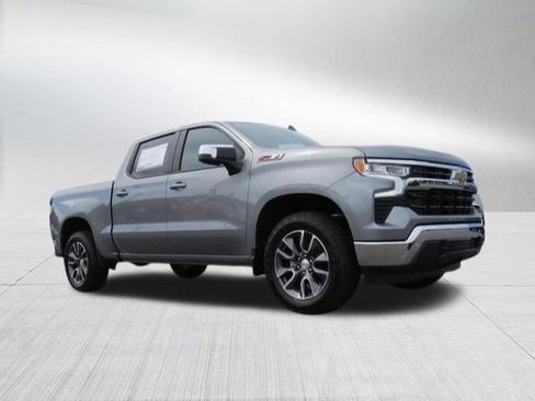 New 2024 Chevrolet Silverado 1500 Custom Trail Boss w/ LPO, Dark Essentials Package image 10