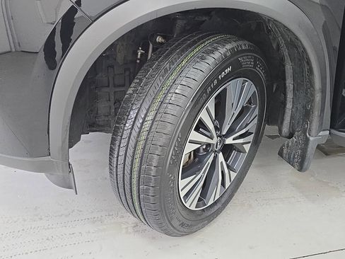 Certified 2023 Nissan Rogue SV w/ SV Premium B Package FWD image 31
