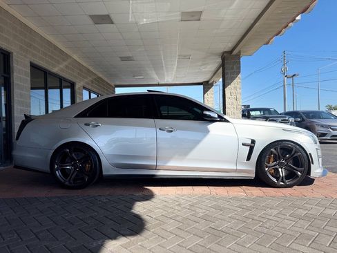 Used 2016 Cadillac CTS V w/ Luxury Package RWD image 19