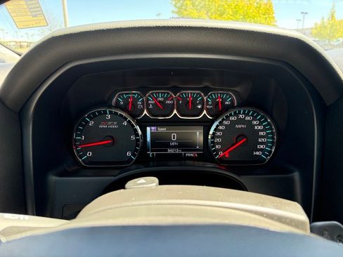 Used 2018 Chevrolet Silverado 1500 LT w/ All Star Edition AWD/4WD image 32