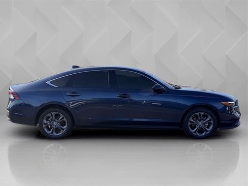 Used 2024 Honda Accord EX image 4