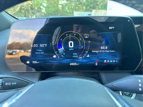 Used 2025 Chevrolet Equinox LT w/ Midnight Edition image 27