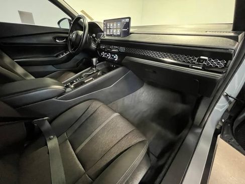 Used 2023 Honda Accord Sport image 10