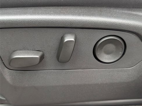 Used 2025 Chevrolet Suburban RST w/ RST Capability Package image 25