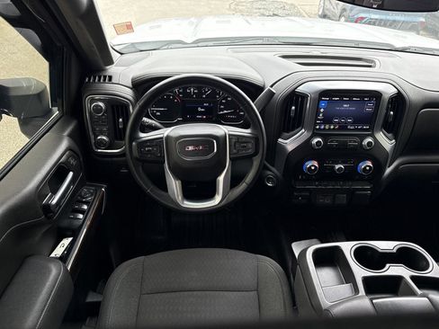 Used 2023 GMC Sierra 2500 SLE w/ SLE Value Package; AWD/4WD image 17