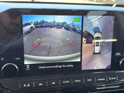 Certified 2022 Nissan Pathfinder SL image 14