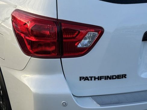 Certified 2020 Nissan Pathfinder SL image 15