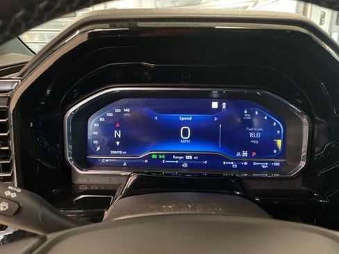 Used 2022 Chevrolet Silverado 1500 High Country w/ High Country Premium Package image 16