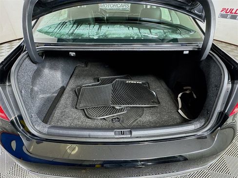 Used 2014 Volkswagen Passat TDI SEL Premium image 27