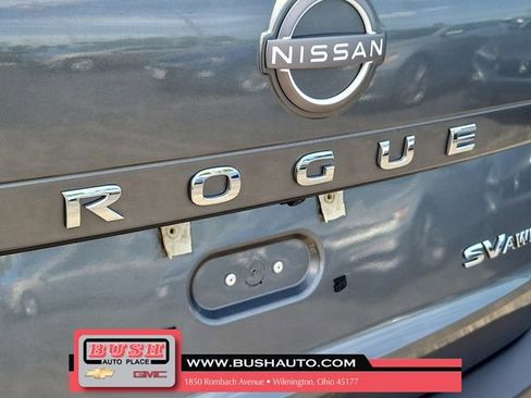 Used 2023 Nissan Rogue SV AWD/4WD image 9