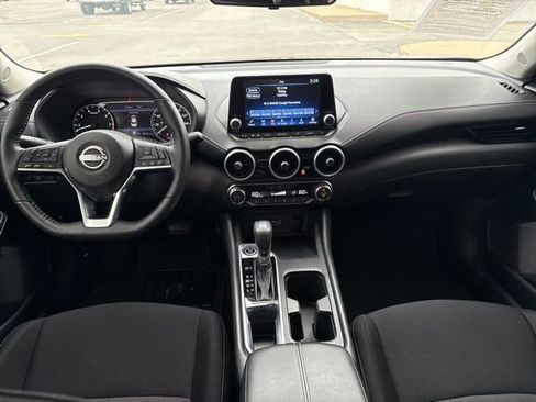 Used 2025 Nissan Sentra SV w/ All-Weather Package image 29