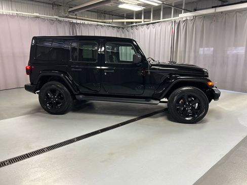 Used 2021 Jeep Wrangler Unlimited Sahara image 8