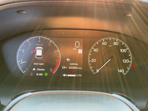 Used 2025 Honda HR-V Sport image 17