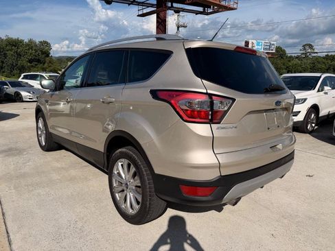Used 2017 Ford Escape Titanium w/ Equipment Group 301A AWD/4WD image 9