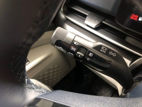 New 2026 Kia Carnival SX Prestige FWD image 24