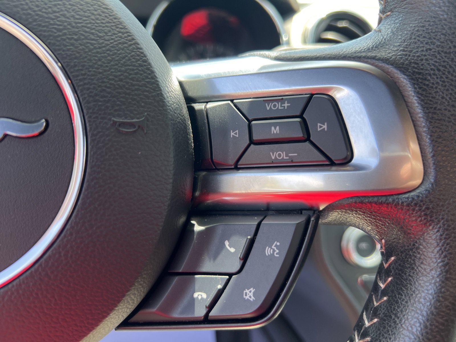 Used 2015 Ford Mustang 50 Years RWD image 30