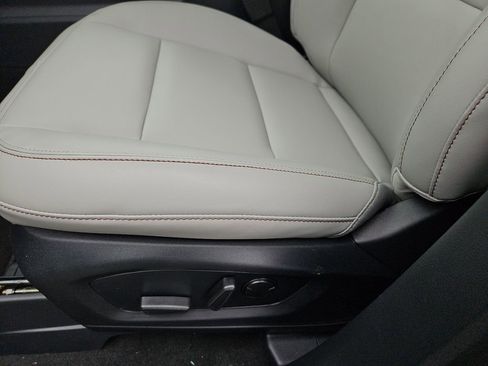 New 2026 Ford Explorer Active w/ Active Comfort Package image 23