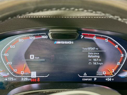 Used 2023 BMW M550i xDrive w/ Executive Package AWD/4WD image 17