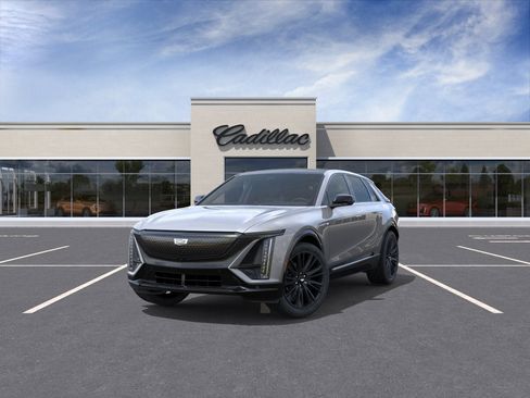 New 2026 Cadillac Lyriq Signature Sport w/ LPO, ONYX Package AWD/4WD image 8