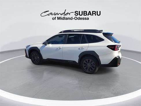 Used 2025 Subaru Outback Onyx Edition image 6