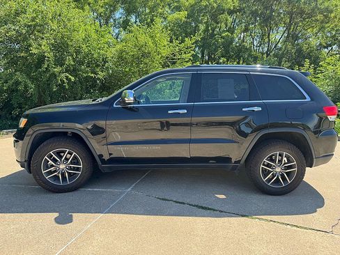 Used 2018 Jeep Grand Cherokee Limited AWD/4WD image 3