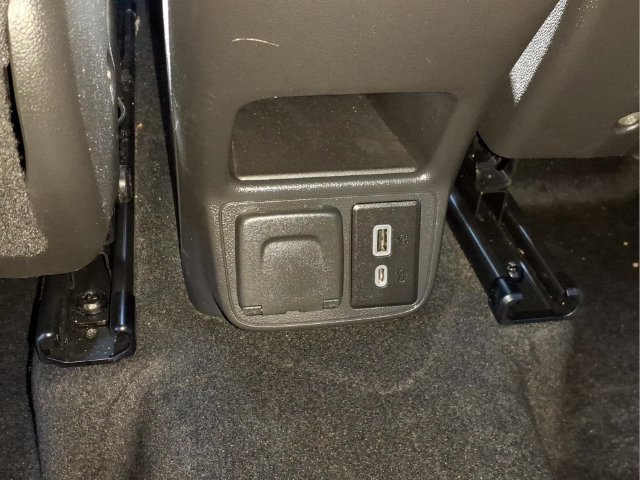 Used 2024 Chevrolet TrailBlazer LT w/ Convenience Package AWD/4WD image 11