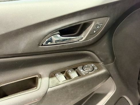 Used 2023 Chevrolet Equinox RS w/ RS Leather Package AWD/4WD image 14