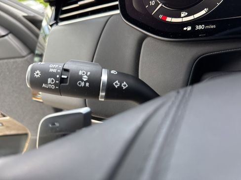 Used 2023 Land Rover Range Rover Sport SE Dynamic AWD/4WD image 25