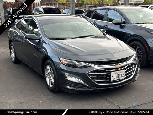 Used 2020 Chevrolet Malibu LS w/ Driver Confidence Package II image 1