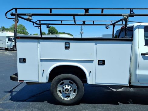 Used 2016 Chevrolet Silverado 2500 W/T w/ WT Convenience Package RWD image 9