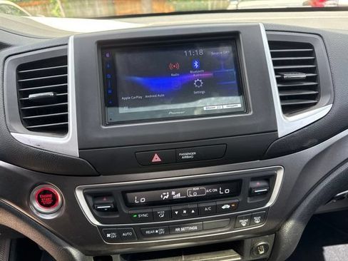 Used 2017 Honda Ridgeline Sport image 11