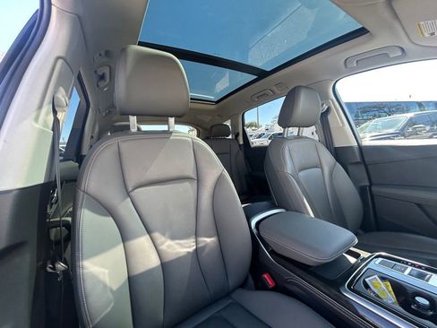 Used 2025 Audi Q7 3.0T Premium Plus image 28