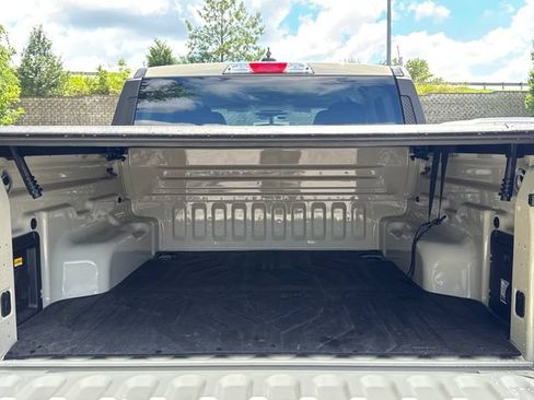 Used 2025 Ford Maverick XLT w/ XLT Luxury Package FWD image 12