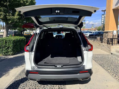 Used 2025 Honda CR-V Sport image 13