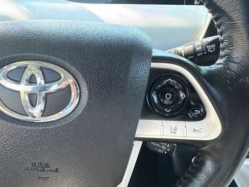 Used 2017 Toyota Prius Four w/ Advanced Technology Package FWD image 33