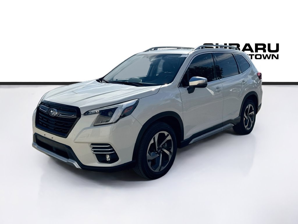 Used 2023 Subaru Forester Touring AWD/4WD image 3