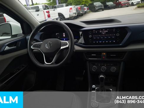 Used 2022 Volkswagen Taos SE image 22