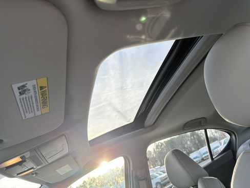 Used 2015 Acura TLX image 27