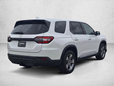 Used 2023 Honda Pilot EX-L image 5