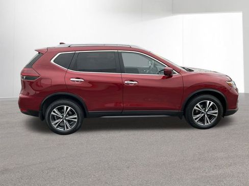 Used 2019 Nissan Rogue SV w/ Sun & Sound Touring Package image 32