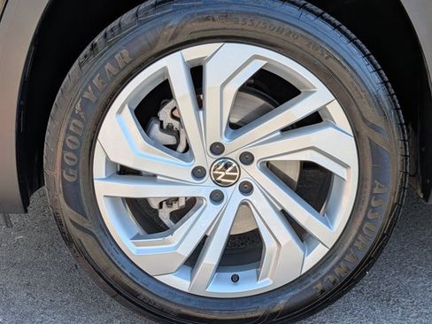 Used 2021 Volkswagen Atlas SE w/ Towing Package AWD/4WD image 23