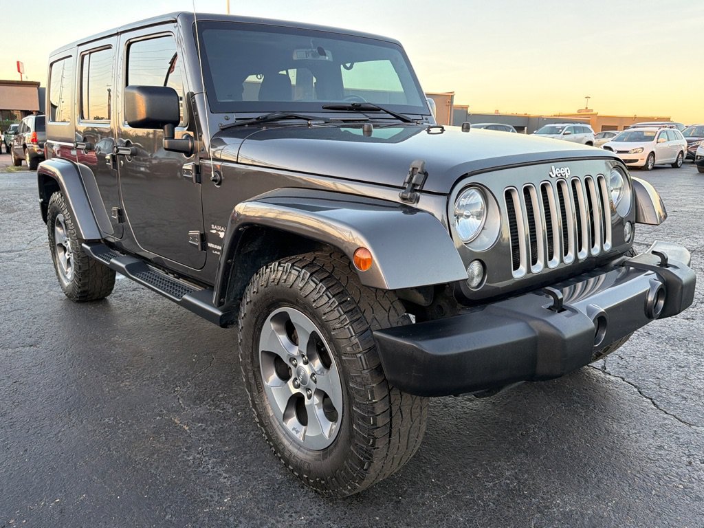 Used 2018 Jeep Wrangler Unlimited Sahara AWD/4WD image 1