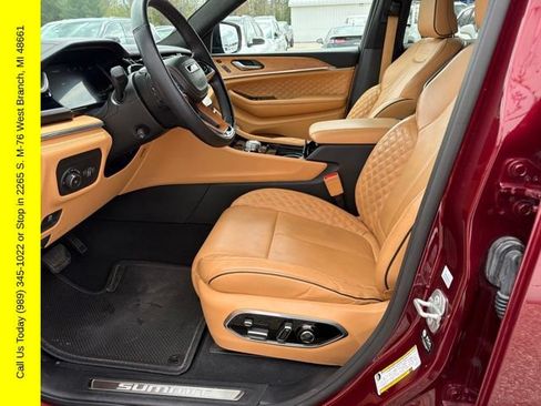 Used 2024 Jeep Grand Cherokee Summit AWD/4WD image 14